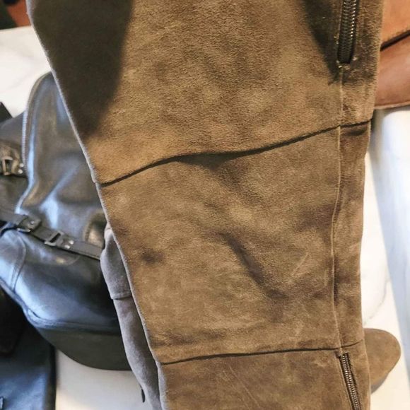 Fergie Wedge boot sz 9 - Picture 3 of 7